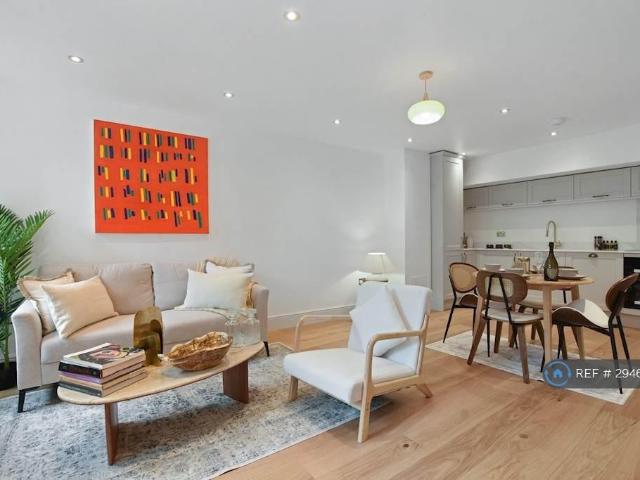 Vicarage Gate, London, W8 2 bed flat to rent £3,679 pcm £849 pw