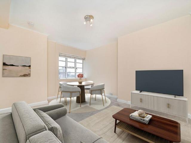 Vicarage Gate, London W8 2 bed flat to rent £3,250 pcm £750 pw