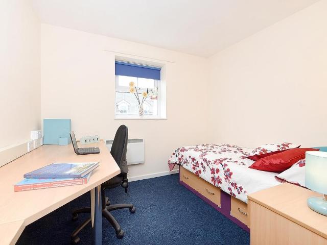 Vicarage Hill, Wrexham LL13, 1 bed flat to rent, £698 pcm | PrimeLocation