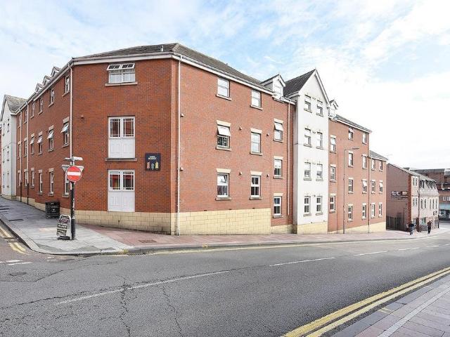 Vicarage Hill, Wrexham LL13 1 bed in a flat share to rent £689 pcm £159 pw