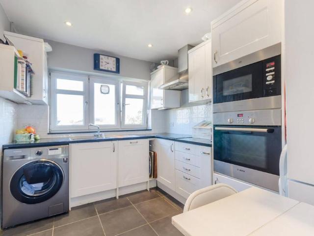 Vicarage House, Cambridge Road, London, KT1 3NE, United Kingdom | 2 bed apartment for rent #139269683 | Rentberry