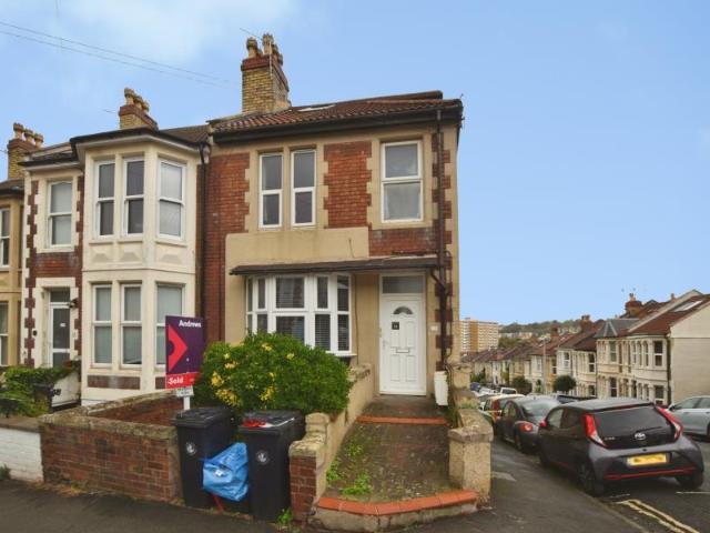 Vicarage Road, Bristol BS3 2 bed maisonette to rent £1,500 pcm £346 pw