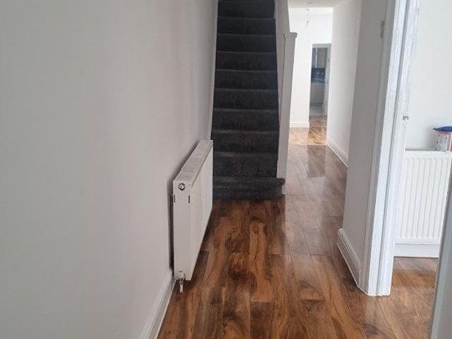 Vicarage Road, London E10, 5 bed semi detached house to rent, £3,850 pcm | PrimeLocation