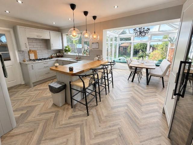 Vicarage Road, Wednesbury WS10, 3 bed semi detached house to rent, £1,550 pcm | PrimeLocation