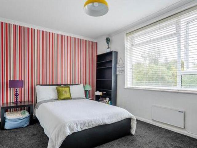 Viceroy Court, Dunstable, Studio Apartment For