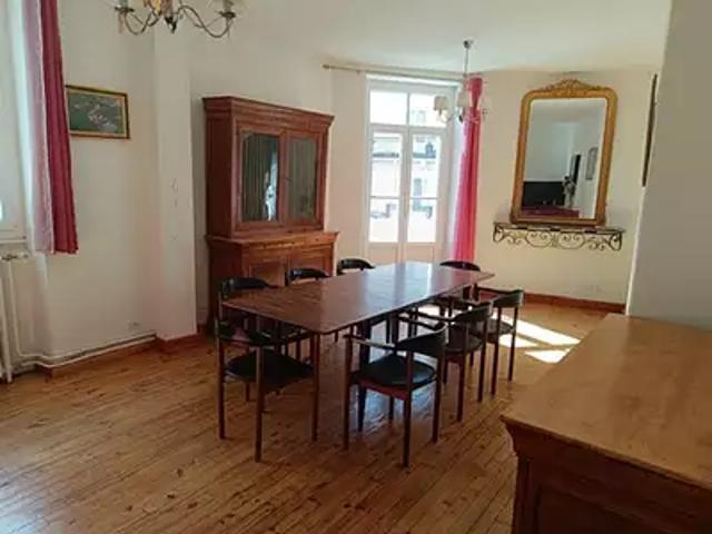 Vichy 03200 Achat / Vente appartement 8 pièces t8 balcon