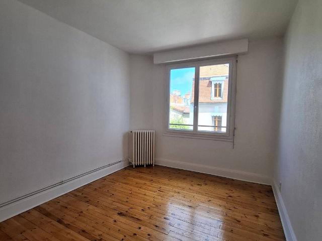 VICHY QUARTIER THERMALE F4