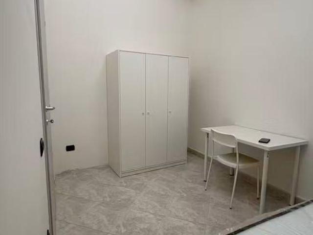 Vico del Fico al Mercato, Naples, Campania 80142