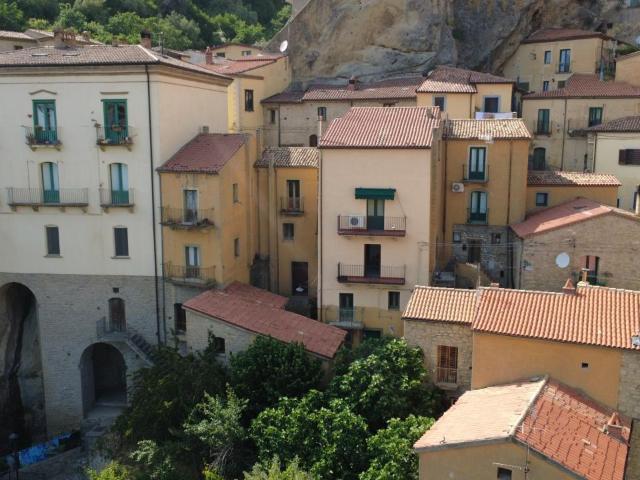 Vico I Ospizio bilocale 66mq