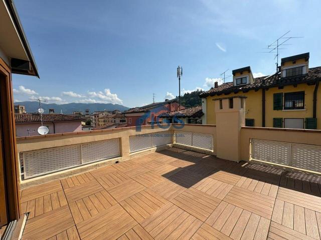Vicolo Rossovera monolocale 50mq