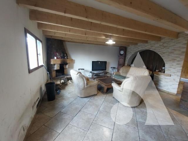 Vidauban Maison T4 109 m² sur 595m² de terrain, garage 100m² Vidauban