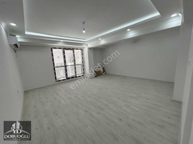 Bahçelievler Cumhuriyet'te Sıfır 3+1 Giriş Kat Daire