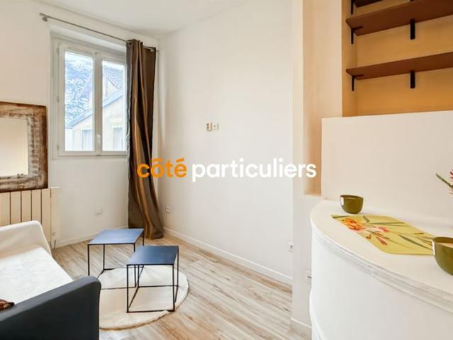VIDEO DISPONIBLE. Charmant 2 pièces duplex en centre ville