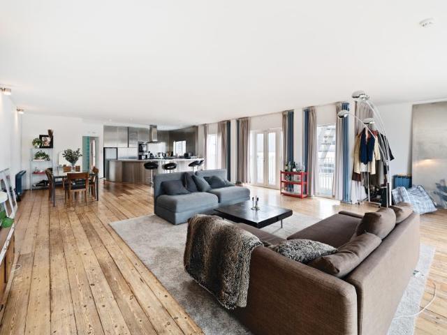 Viet Hoa, 70 72 Kingsland Road, London, E2 8DP, United Kingdom | 2 bed apartment for rent #132860419 | Rentberry