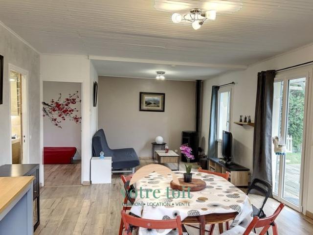 VIEUX BOURG MAISON 3 CHAMBRES 76M2 1300M2 DE JARDIN