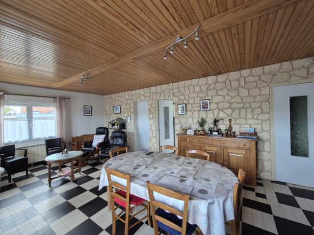 VIEUX FORT MAHON PLAGE. 2KM DE LA PLAGE. MAISON 79M2