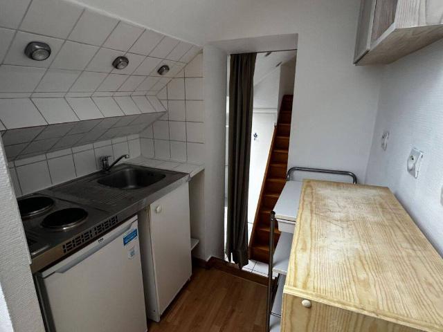 VIEUX LILLE STUDIO AVEC MAZZANINE RUE DES CHATS BOSSUS