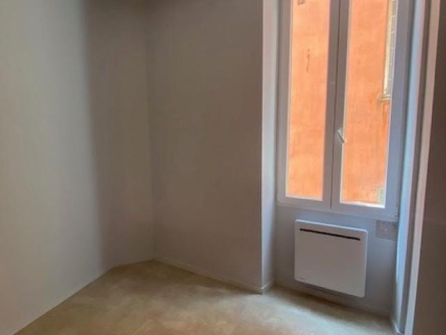 VIEUX NICE / PLACE ROSSETTI 8 rue Colonna d'Istria