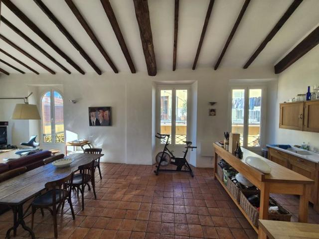 Vieux Nice Préfecture, Rare Appartement 140 m² duplex 5ème étage avec ascenseur balcon terrasse ensoleillé et vue