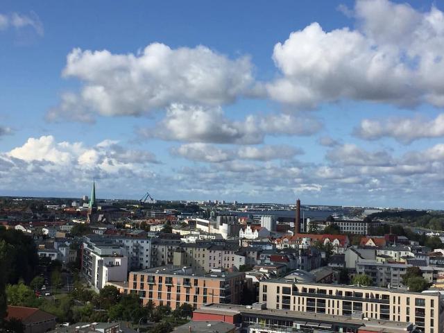 ★ View over the city to the Baltic Sea / city center / 35sqm / 2 rooms, Rostock Amsterdam Apartments for Rent