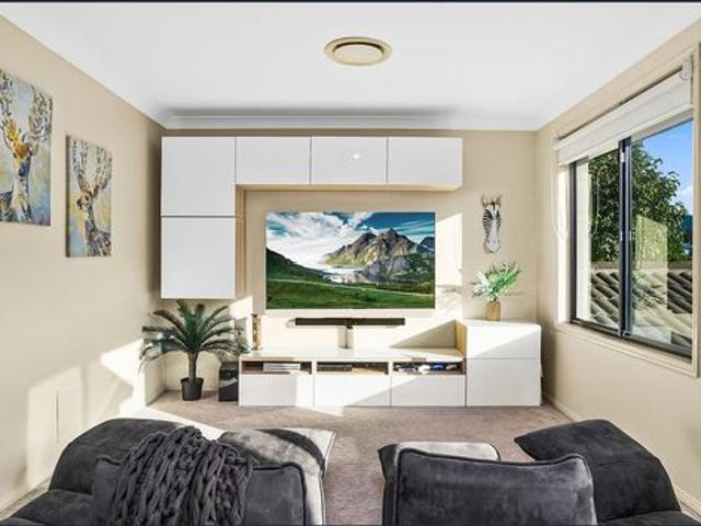 View by Private Inspection | Elegant Family Living in a Quiet Setting