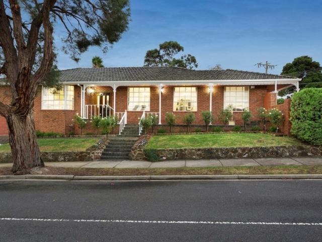 Viewbank, 19 Winston Road