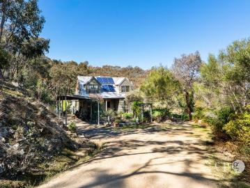 Views, Tranquil and Off Grid