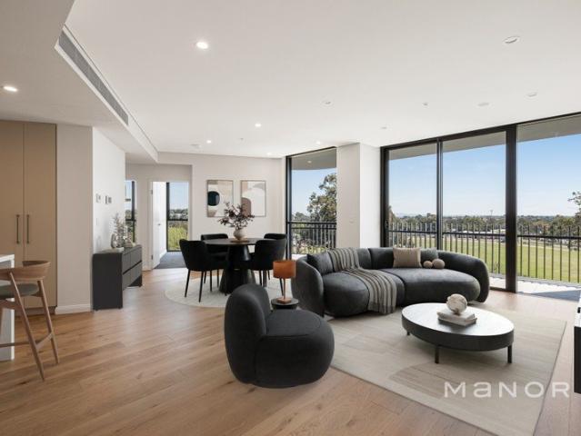 Views Views Views Luxury Apartment with 180° Views!