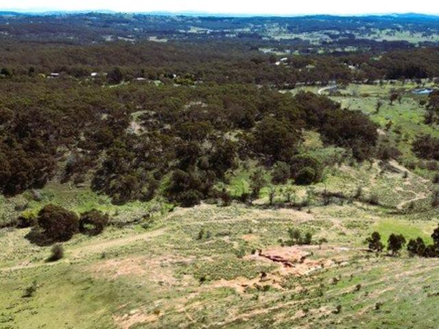 Views, Views, Views & more Views 41 Acres to Ride, Bush Walk & Explore