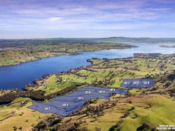 Views Across Lake Hume 8.84 Acres of Pure Potential