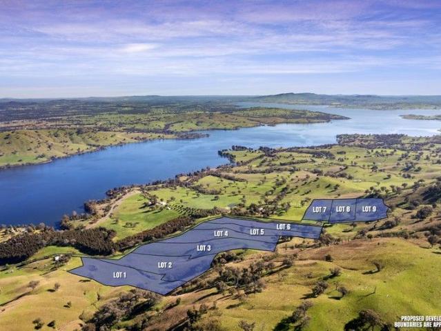 Views Across Lake Hume 8.84 Acres of Pure Potential