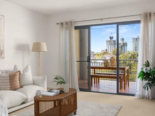 Views, Convenience and Apartment Ease