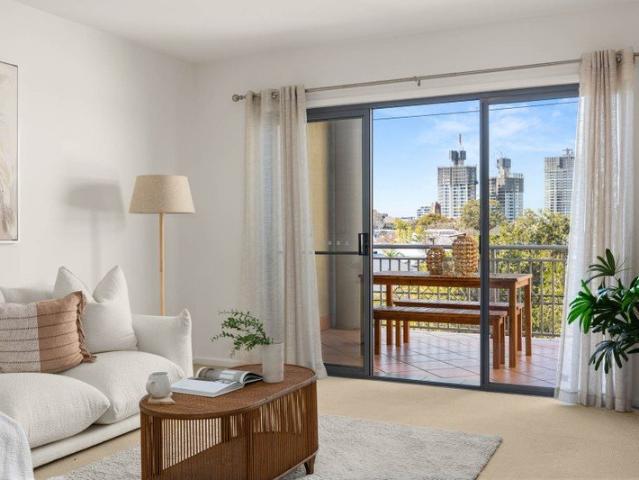 Views, Convenience and Apartment Ease