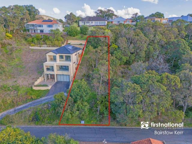 Views, Prime Location The Perfect Place to Build!