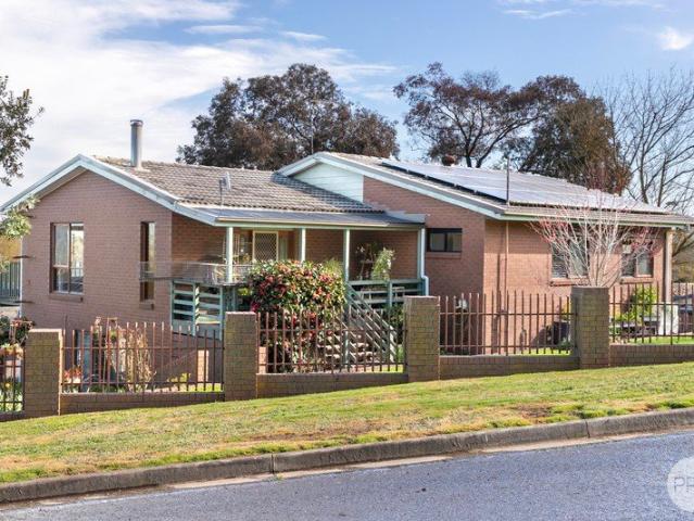 Views, Space & Country Charm A Learmonth Lifestyle Awaits