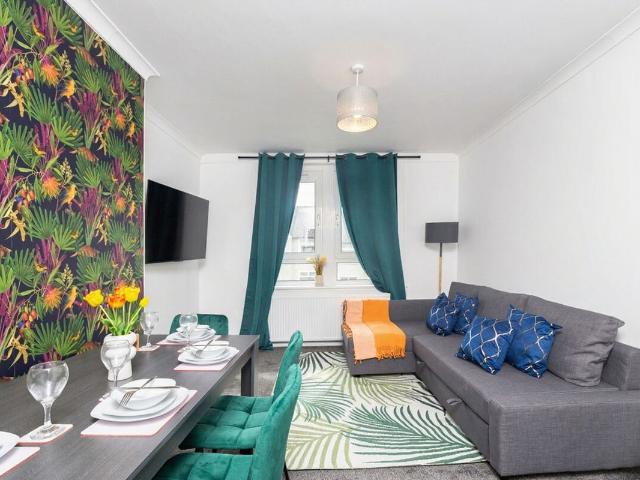Viewpark G71, 2 bed flat to rent, £5,154 pcm | PrimeLocation