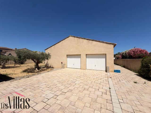 Vie de plain pied, garage double et piscine aux portes de Na. 164m² Coursan