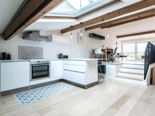 Vieil Antibes, dernier étage 3P duplex 68m² Antibes