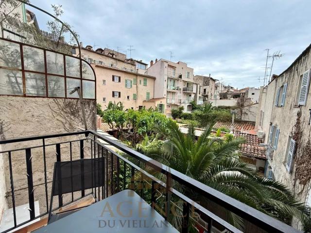 VIEIL ANTIBES – Superbe 3 pièces d’environ 60 m² avec balcon. 60m² Antibes