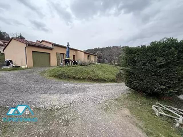 Vieille Brioude 43100 Location maison 4 pièces t4