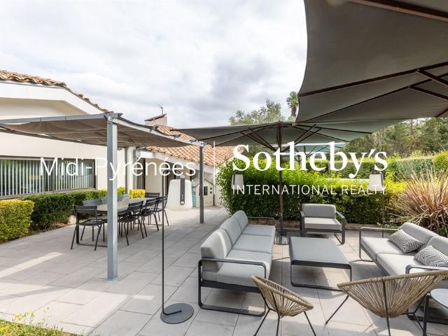 Vieille Toulouse Maison Entierement Rénovée Piscine Pa. 247m² Vieille Toulouse