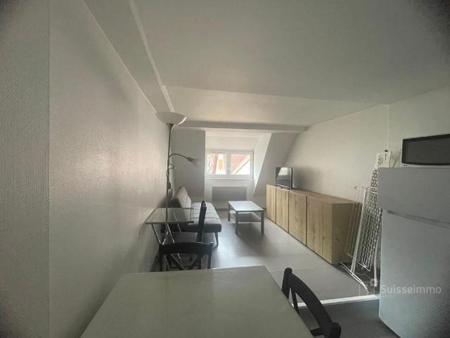 Vieille ville Belfort, appartement meublé 2 pièces en duplex