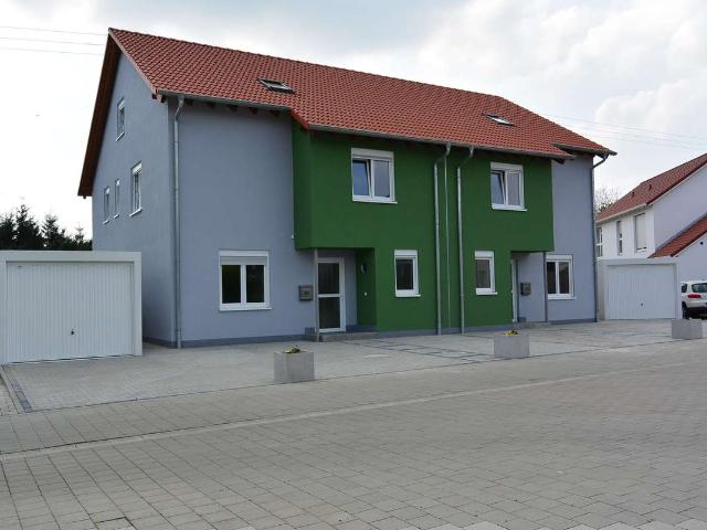 Viel Freiraum: Gepflegtes Doppelhaus in Mehlingen
