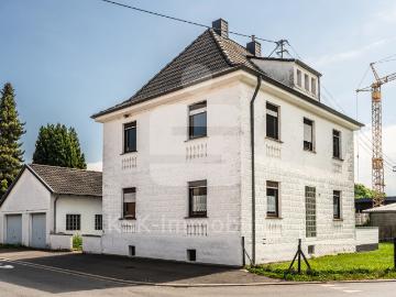 Viel Haus. Viel Grundstück. Viel Potenzial. Freistehendes Einfamilienhaus in ruhiger Voreifel!