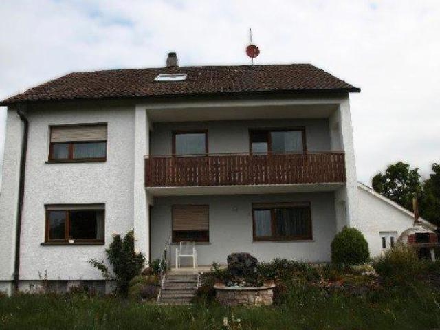 Viel Platz auf 1300qm: 2 3Fam. Haus + Bauplatz