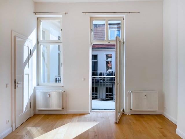 Viel Platz! Auffällige 3 Raum Wohnung in zentraler Lage! Mit großem Balkon