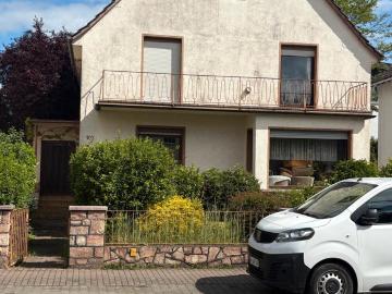 Viel Platz für Wohnträume: Freistehendes Mehrgenerationenhaus mit
