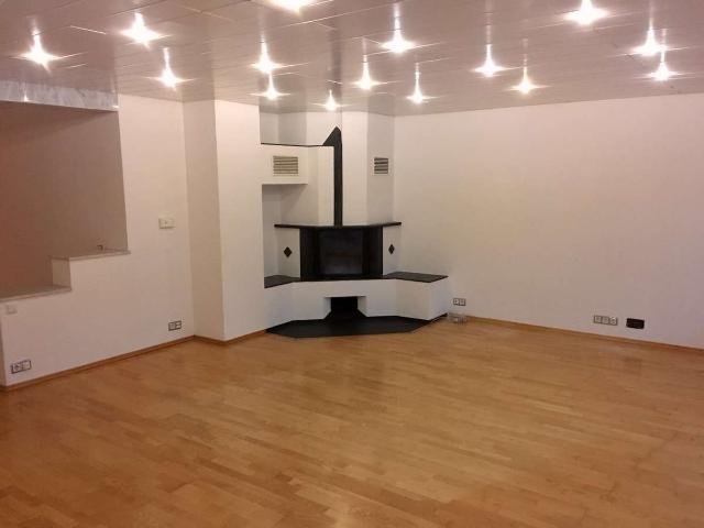 Viel Platz für den Alltag: Großzügige 4 Zimmer Wohnung in Sulzbach