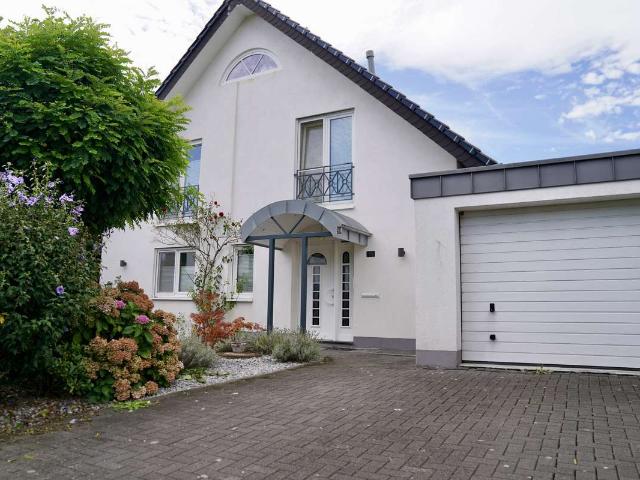 Viel Platz für den Alltag in diesem großzügigen Einfamilienhaus in Paderborn