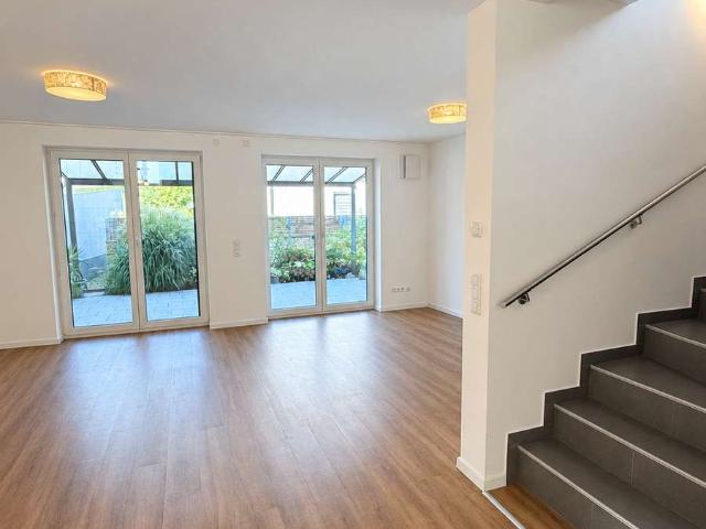 Viel Platz für den Alltag in diesem Haus in Manching